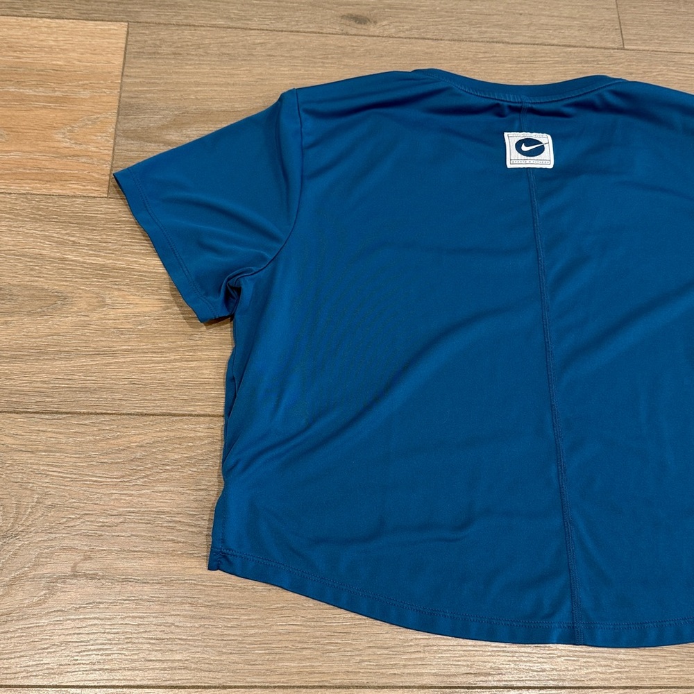 NIKE Teal Blue Dri-Fit One Icon Clash Cropped Short Sleeve T-Shirt Top‎ Size L - Picture 6 of 13